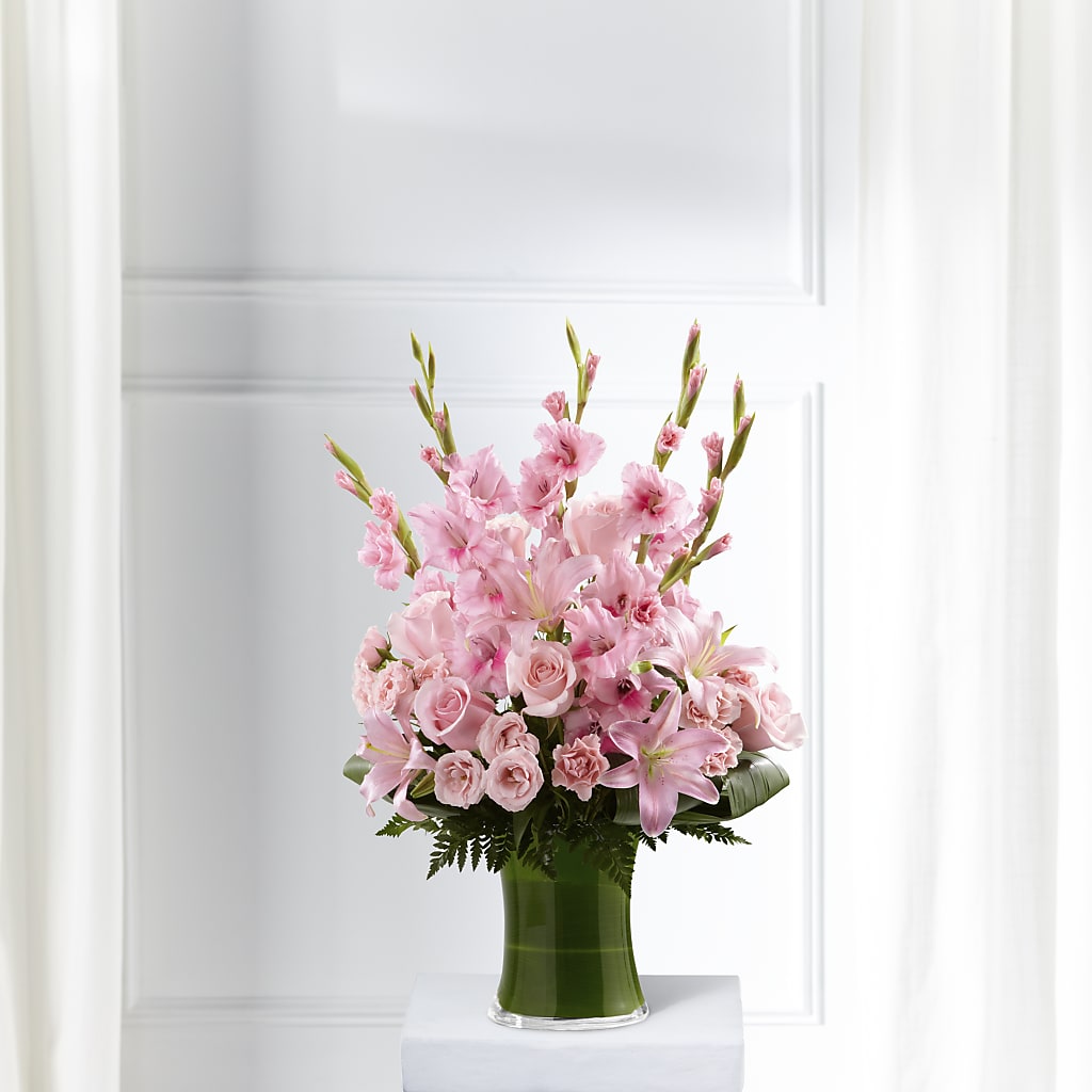 Lovely Tribute Bouquet – MEME'S FRANKLIN FLOWER SHOP, Franklin LA