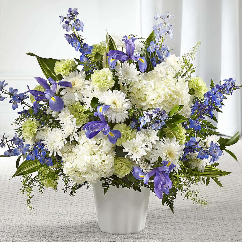 Soft Serenity Floor Basket – MEME'S FRANKLIN FLOWER SHOP, Franklin LA