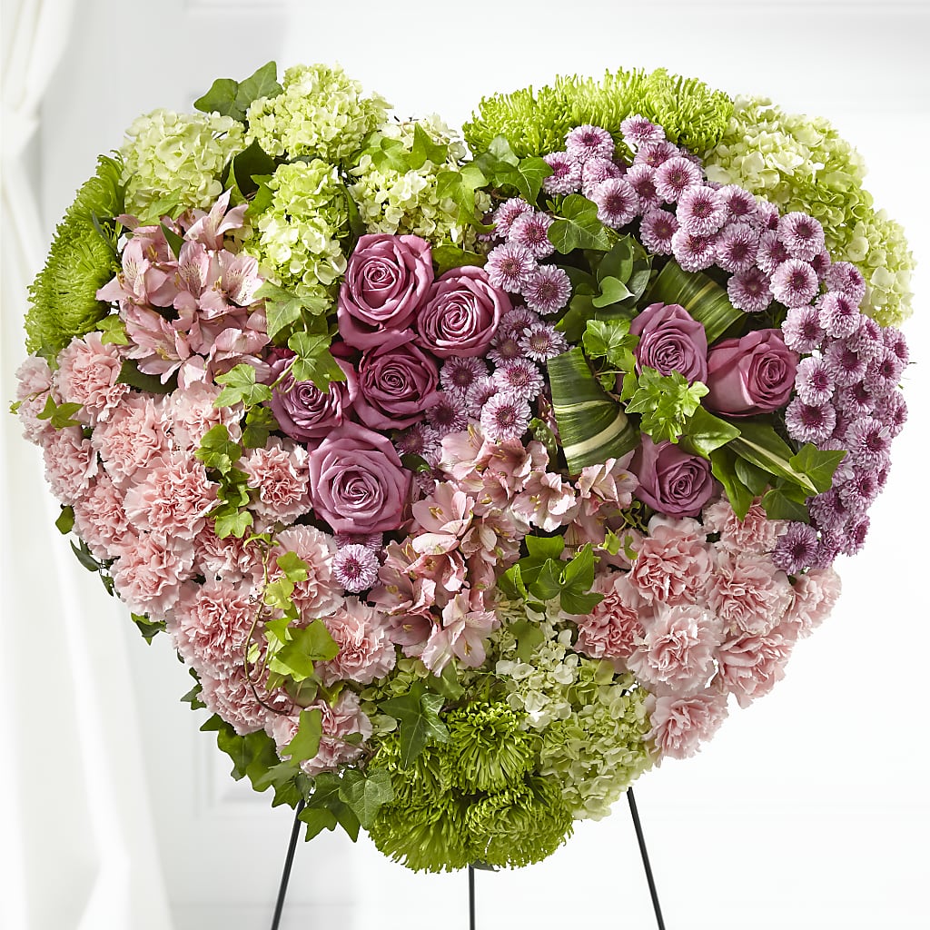 Heartwarming Standing Heart – MEME'S FRANKLIN FLOWER SHOP, Franklin LA