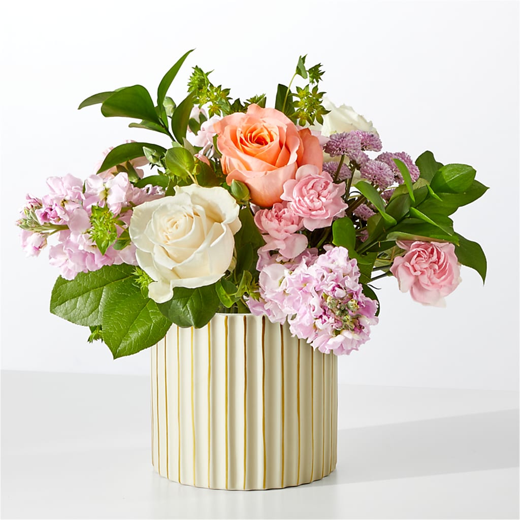 French Market Bouquet with Ivory Vase – MEME'S FRANKLIN FLOWER SHOP, Franklin LA