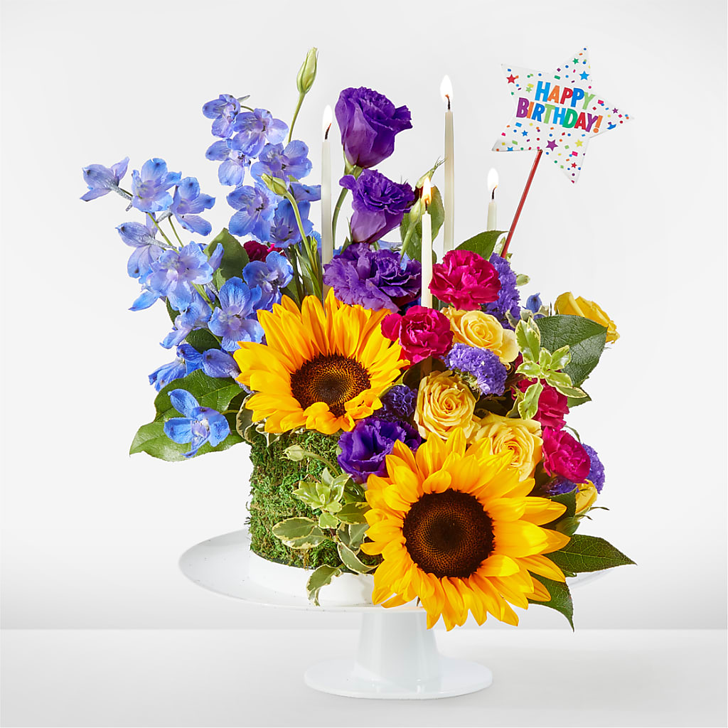 Star of the Day Floral Cake – MEME'S FRANKLIN FLOWER SHOP, Franklin LA