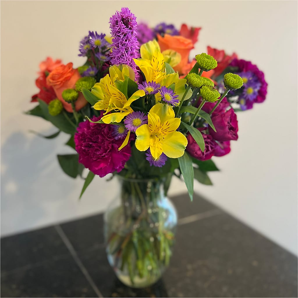 Bold & Bright – A Florist Original – MEME'S FRANKLIN FLOWER SHOP, Franklin LA