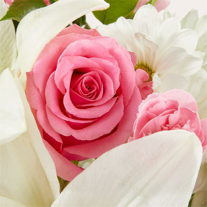 Whispers of Comfort Bouquet – MEME'S FRANKLIN FLOWER SHOP, Franklin LA