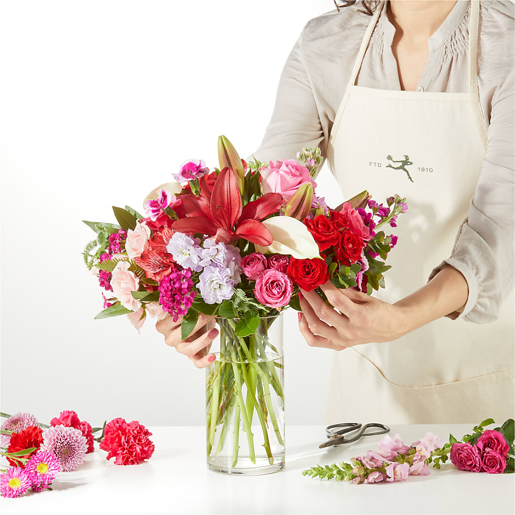 Swooning Over You - A Luxury Florist Original – MEME'S FRANKLIN FLOWER SHOP, Franklin LA