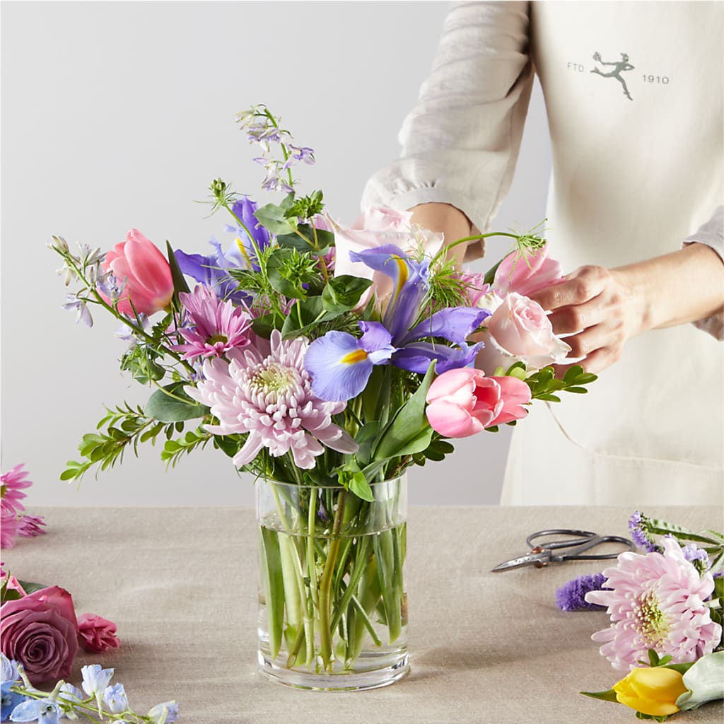 Pastel Tradition - A Florist Original – MEME'S FRANKLIN FLOWER SHOP, Franklin LA