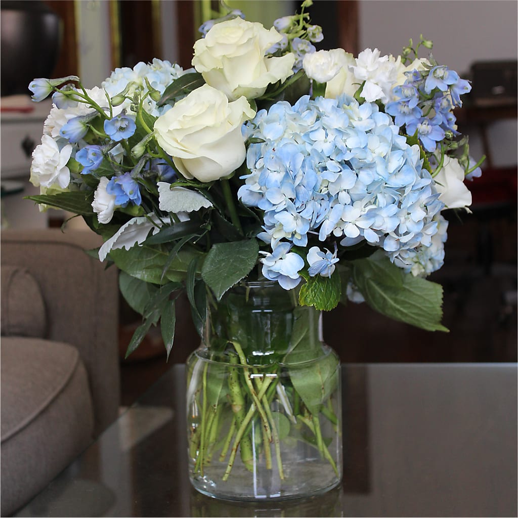 Clear Skies Bouquet – MEME'S FRANKLIN FLOWER SHOP, Franklin LA