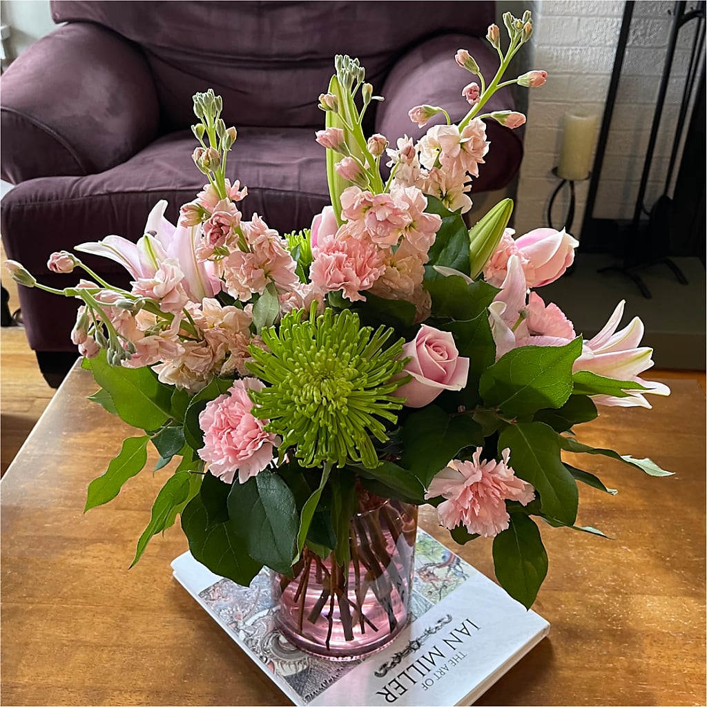 Pretty in Pink Bouquet – MEME'S FRANKLIN FLOWER SHOP, Franklin LA