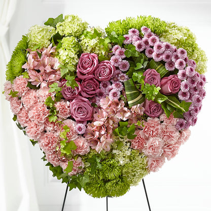Heartwarming Standing Heart – MEME'S FRANKLIN FLOWER SHOP, Franklin LA