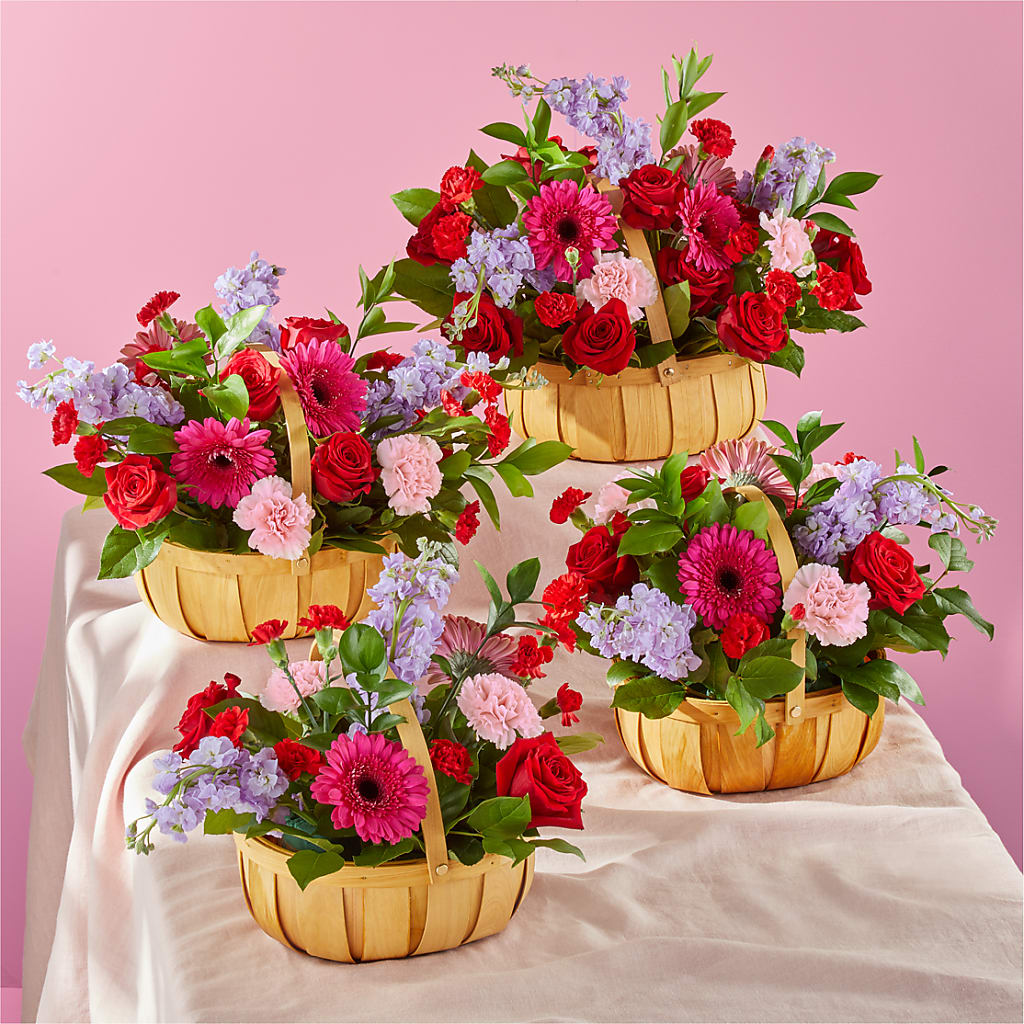 Pink Picnic Basket – MEME'S FRANKLIN FLOWER SHOP, Franklin LA