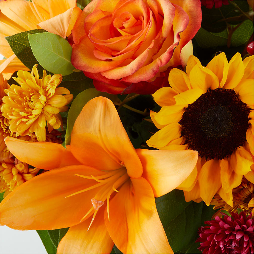 Grateful Centerpiece – MEME'S FRANKLIN FLOWER SHOP, Franklin LA
