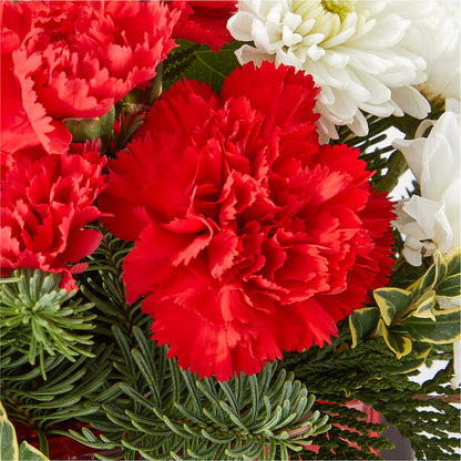Christmas Market Bouquet – MEME'S FRANKLIN FLOWER SHOP, Franklin LA