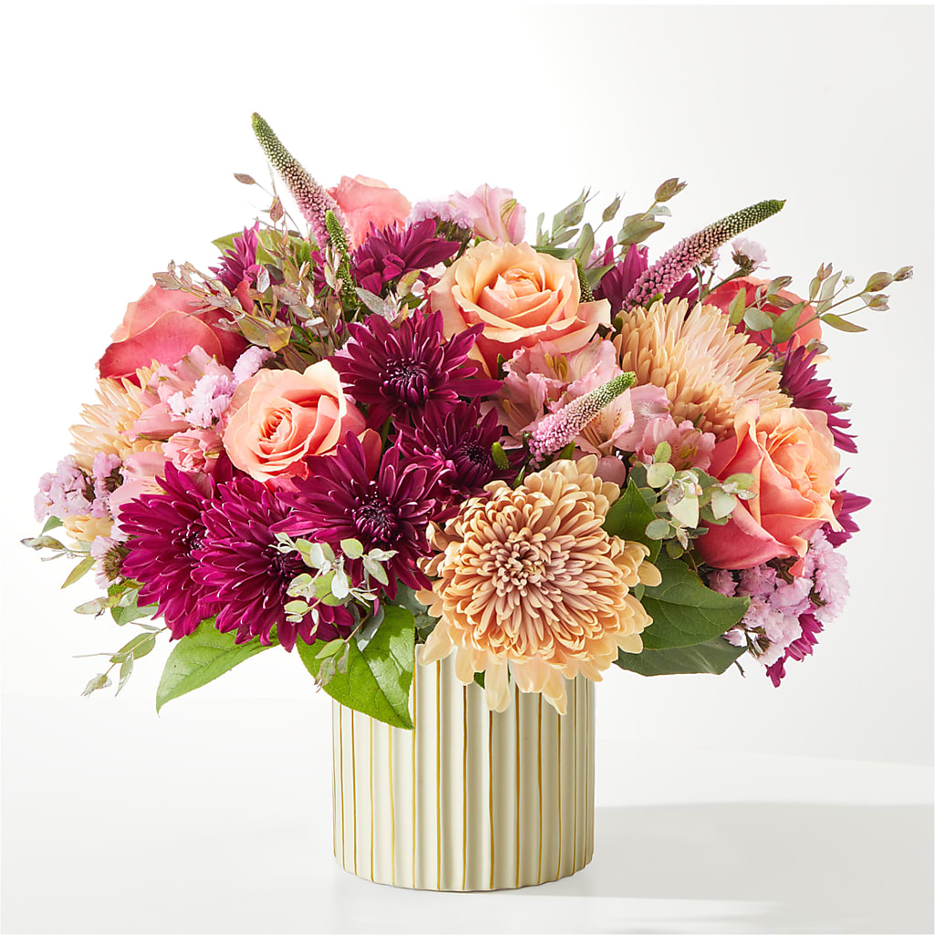 Berry Cobbler Bouquet with Ivory Vase – MEME'S FRANKLIN FLOWER SHOP, Franklin LA