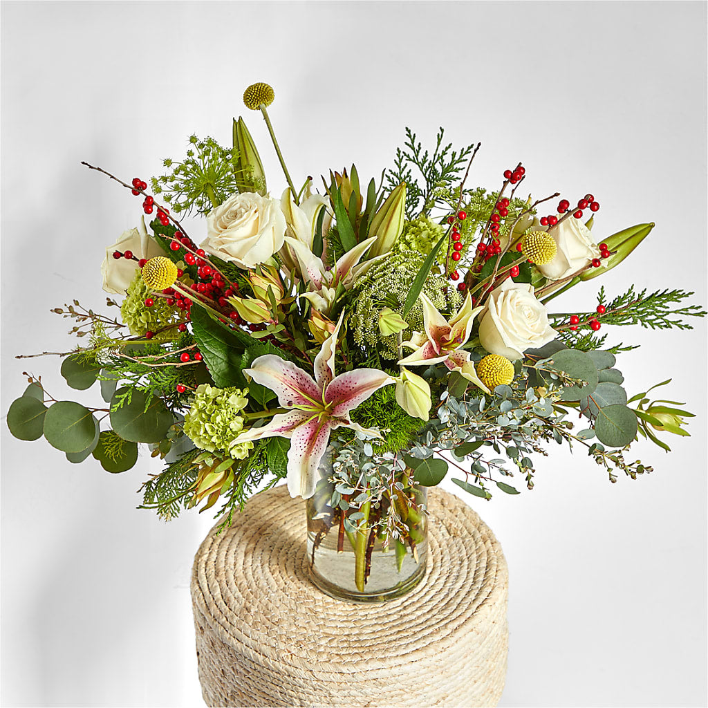 Berry & Bright Bouquet – MEME'S FRANKLIN FLOWER SHOP, Franklin LA
