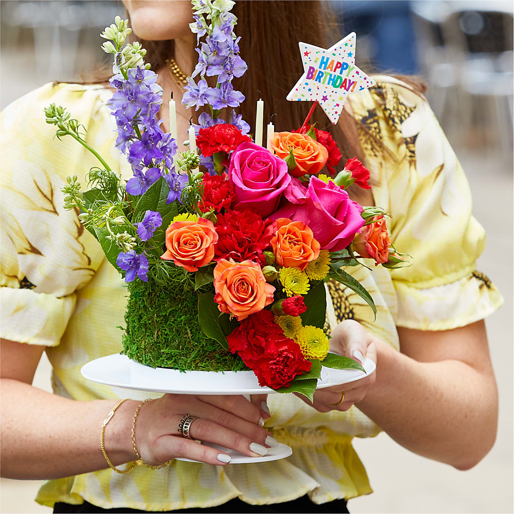 Best Year Yet Floral Cake – MEME'S FRANKLIN FLOWER SHOP, Franklin LA